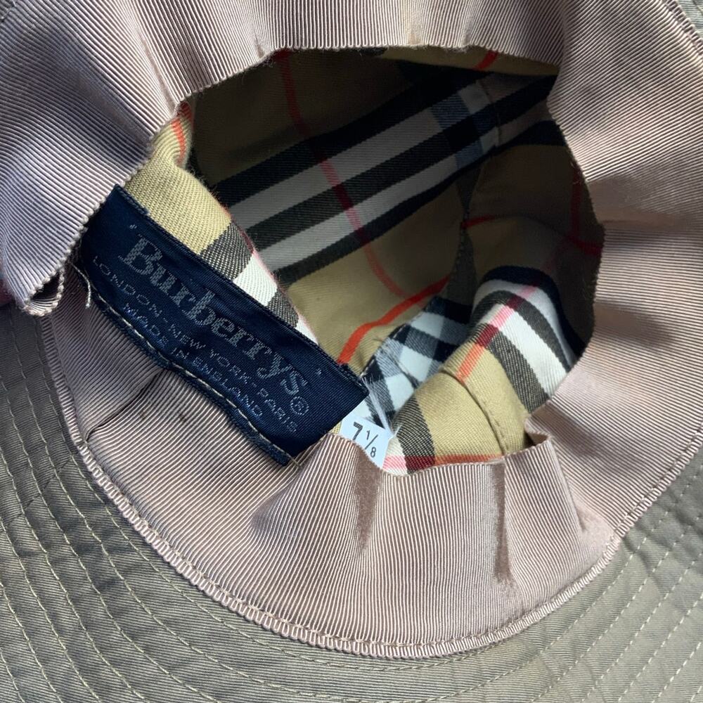 Burrberrys Bucket hat size 7 1/8 - Picture 4 of 4